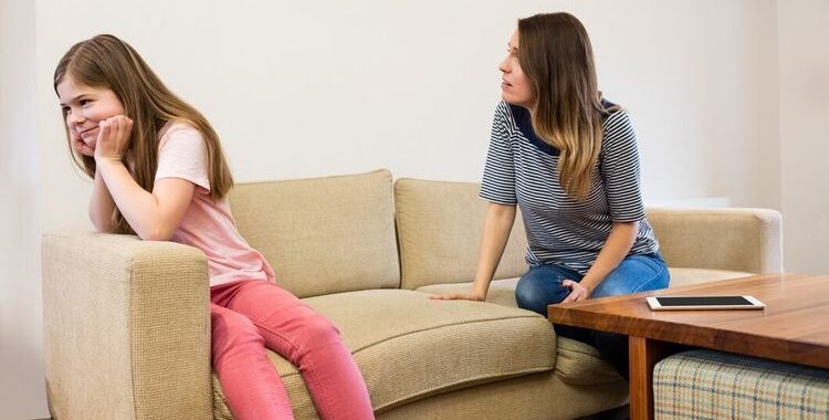 8 Kebiasaan Orang Tua yang Membuat Anak Enggan Kembali 1 AA1KDx26