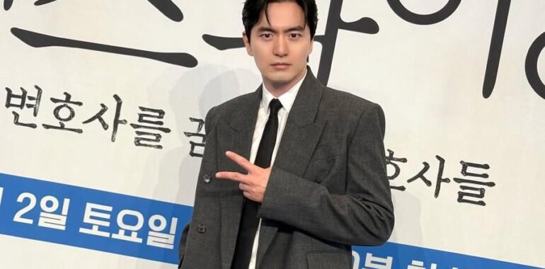 10 Agen Artis yang Mengelola Bintang Drama Beyond the Bar 1 AA1KUhzN