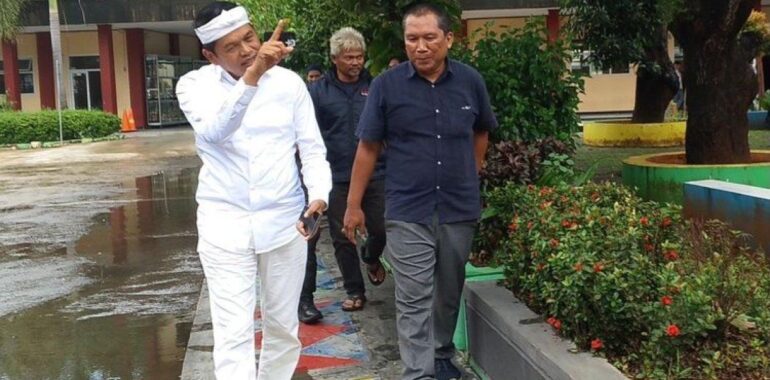 Gubernur Dedi Mulyadi Larang Study Tour di Jabar, Hormati Aksi Pekerja Pariwisata 1 Dedi Mulyadi larang study tour sekolah di Jabar